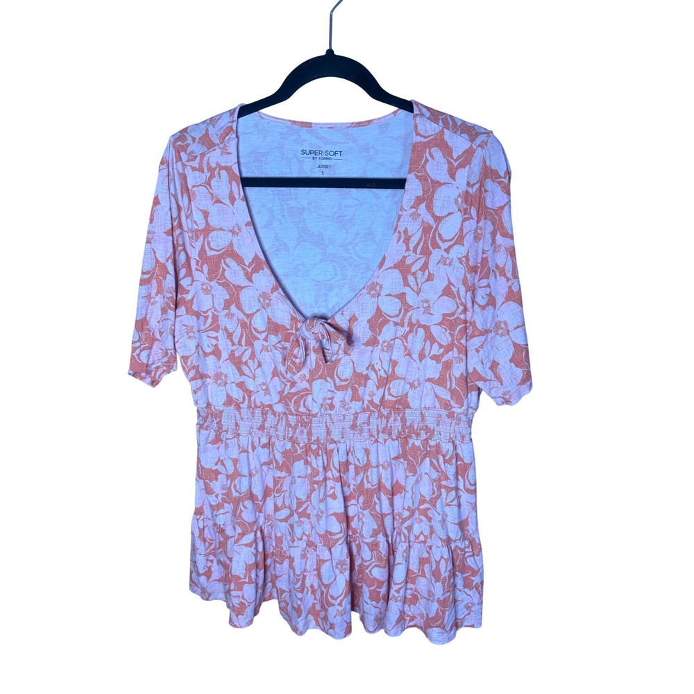 Torrid Super Soft Floral Tie Front Smocked Peplum Top Coral Pink White Size 1